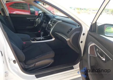 2014 Nissan Altima 2.5 Sv из США, поврежденный, VIN 1N4AL3AP4EN235641